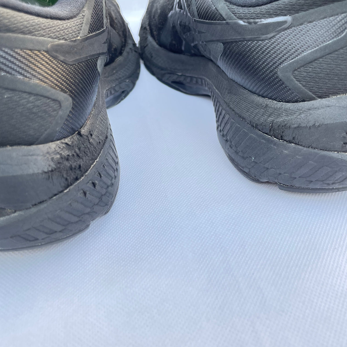 Asics Gel-Kayano 27