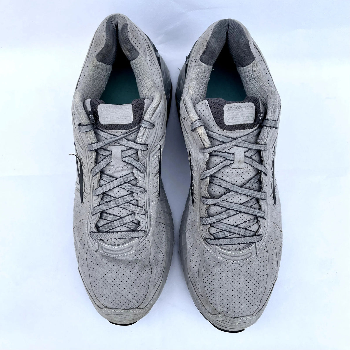 Brooks Beast 16