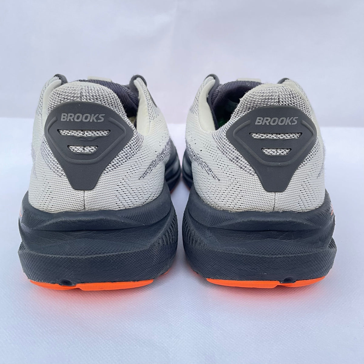 Brooks Ghost 17