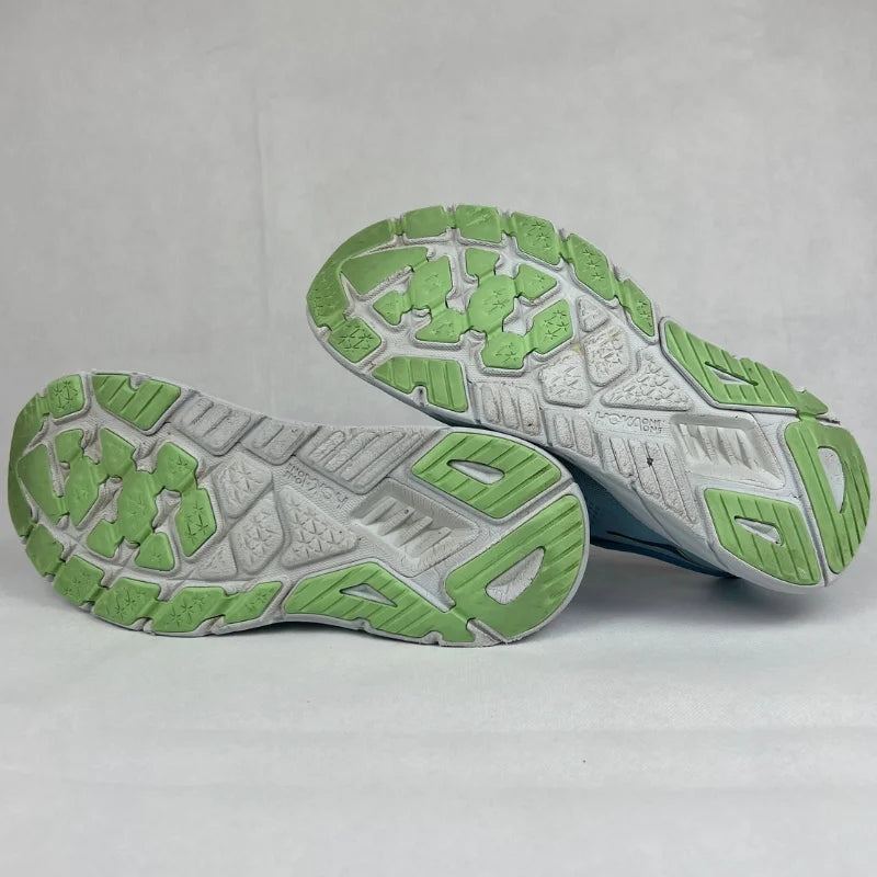 Hoka Arahi 7