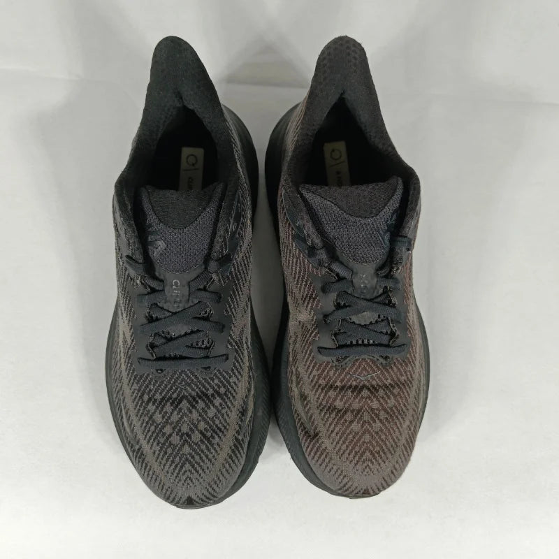 Hoka Clifton 9
