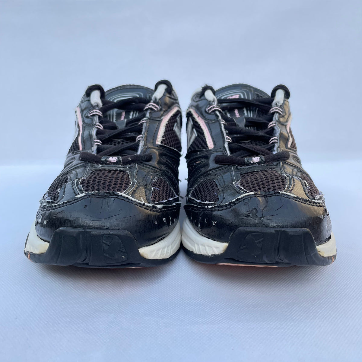 New Balance 552