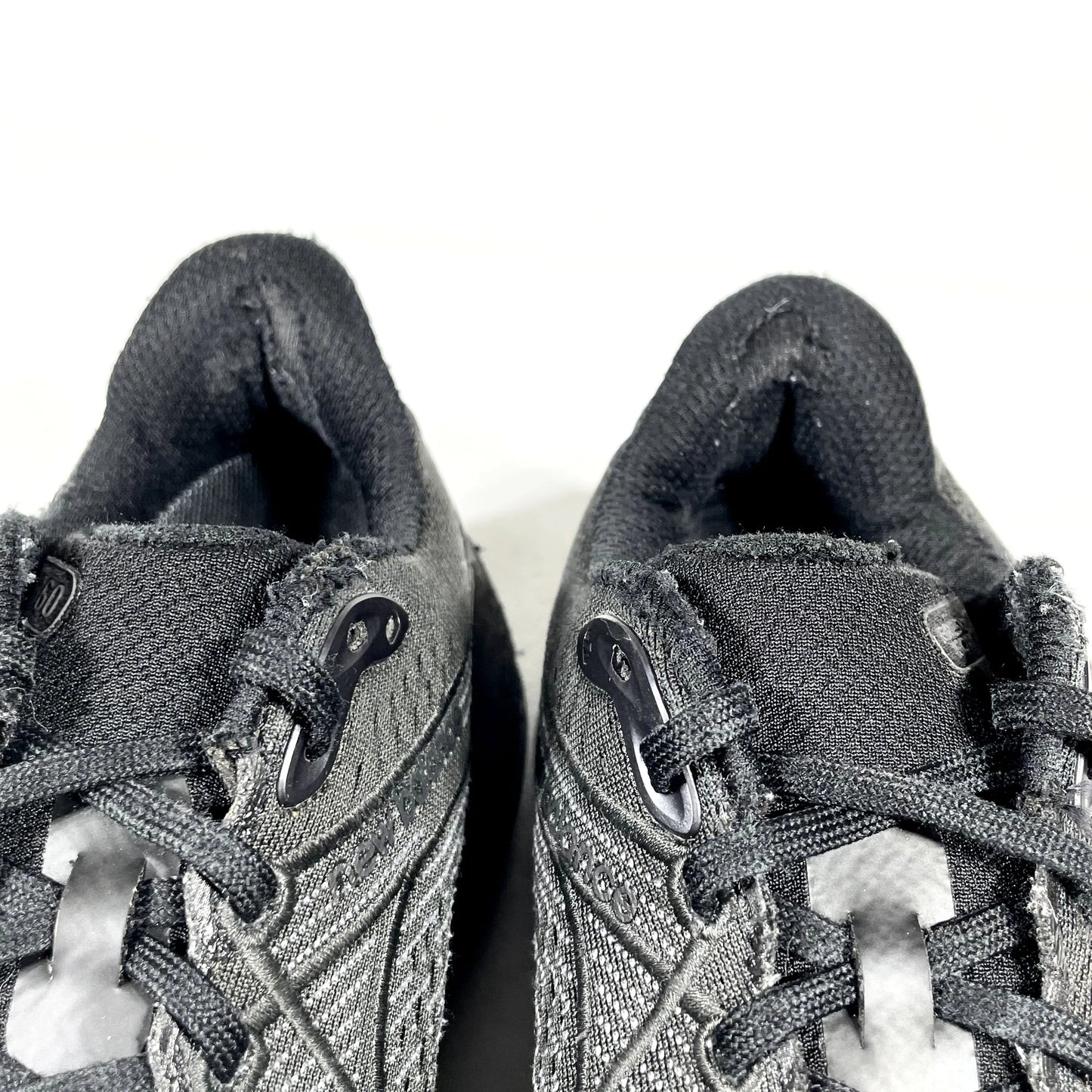 New Balance 860v13