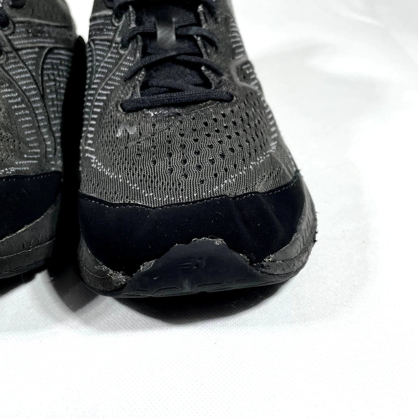 New Balance 860v13
