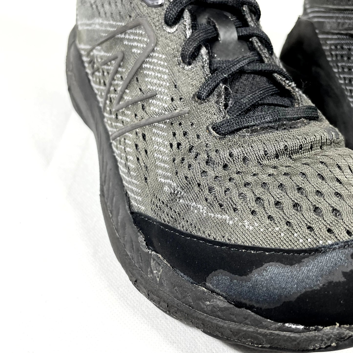 New Balance 860v13