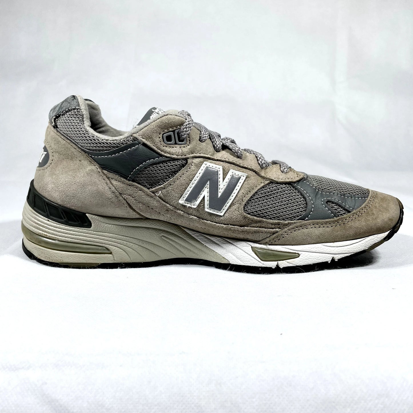 New Balance 991