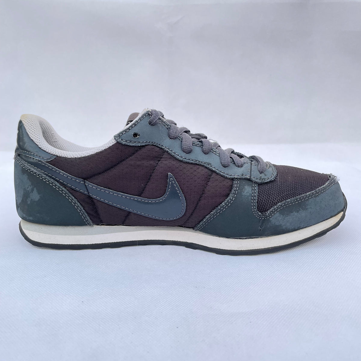Nike Genicco