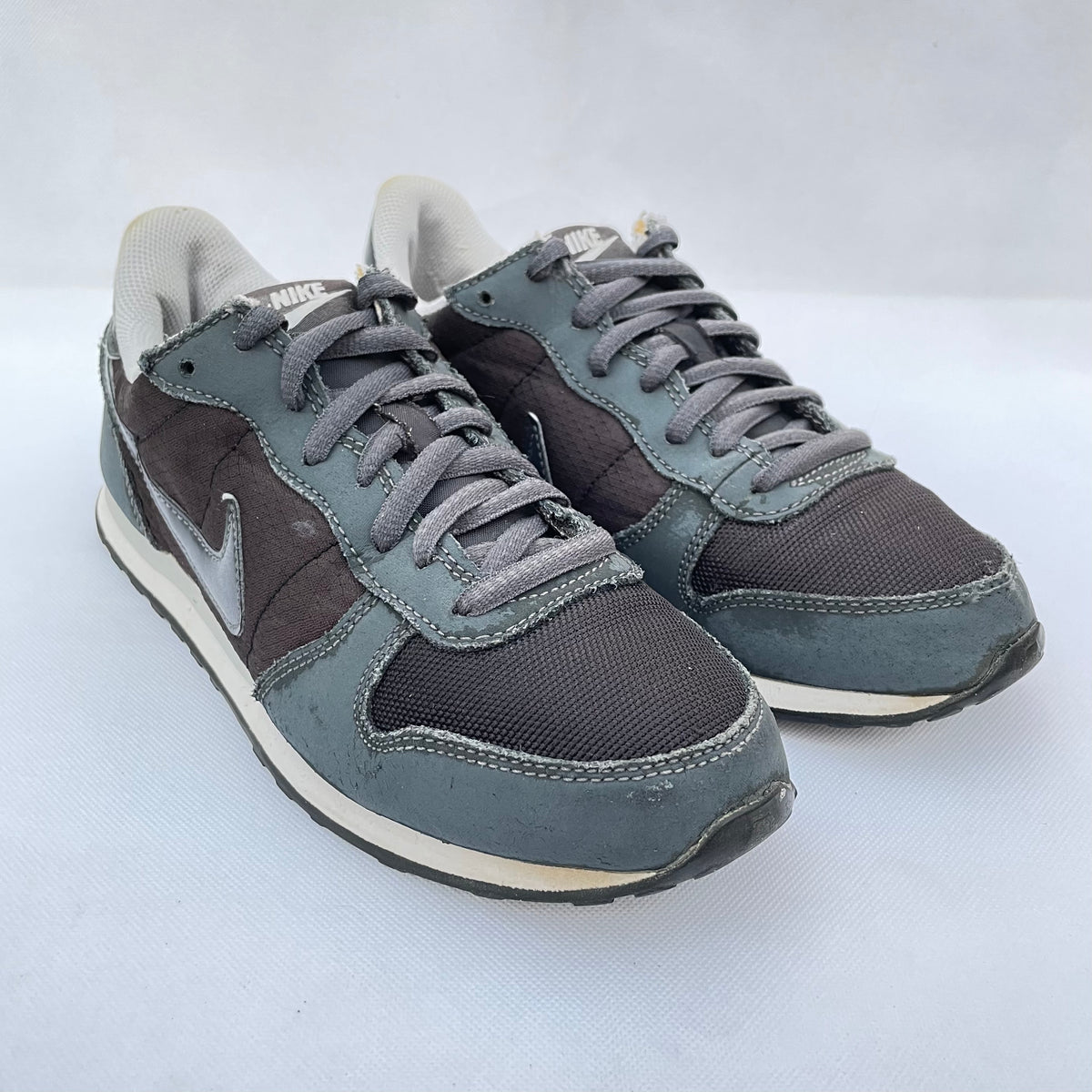 Nike Genicco