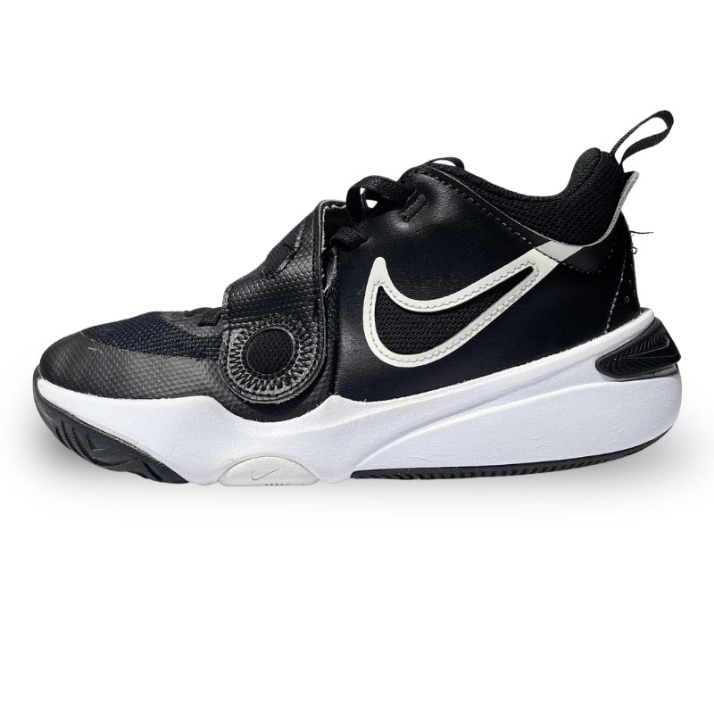 Nike Hustle D 11