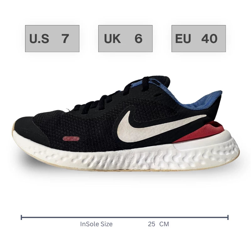 Nike Revolution 5
