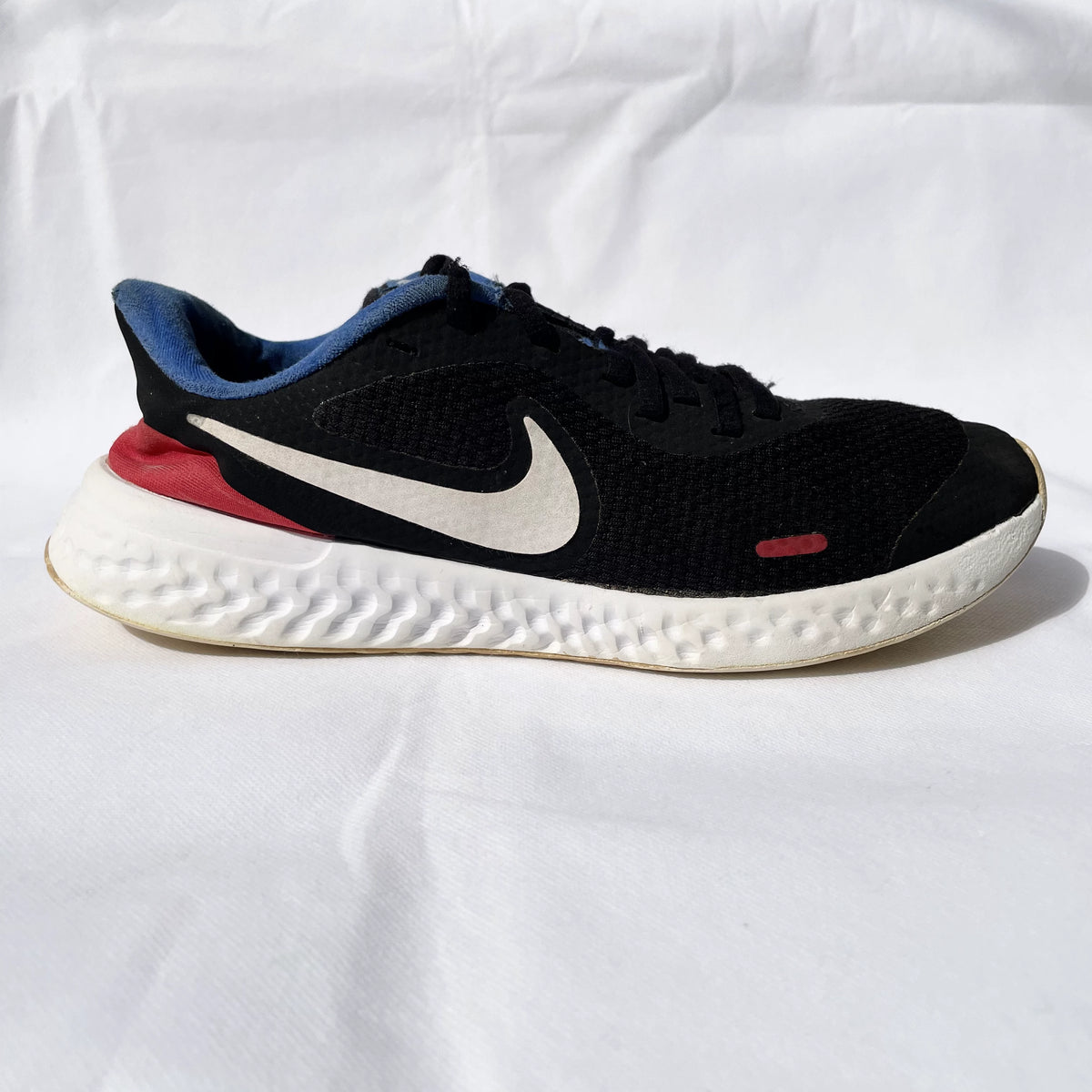 Nike Revolution 5