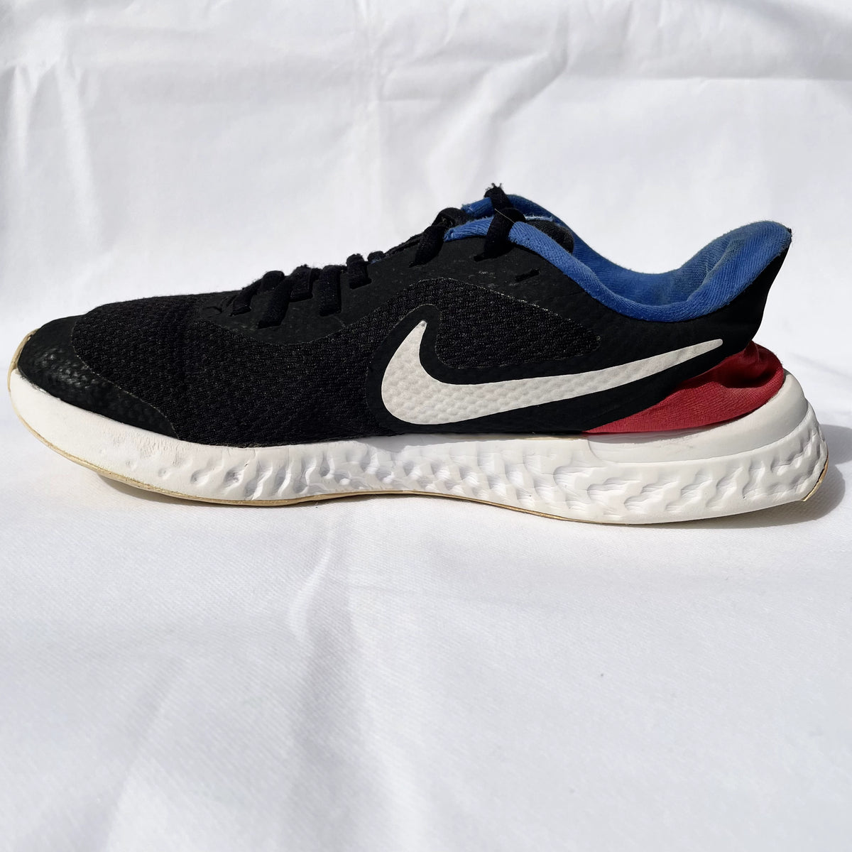 Nike Revolution 5
