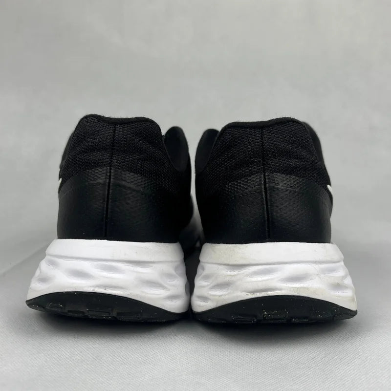 Nike Revolution 6