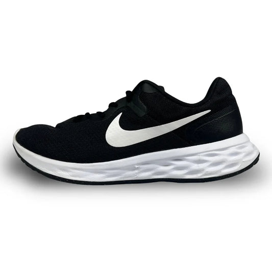 Nike Revolution 6
