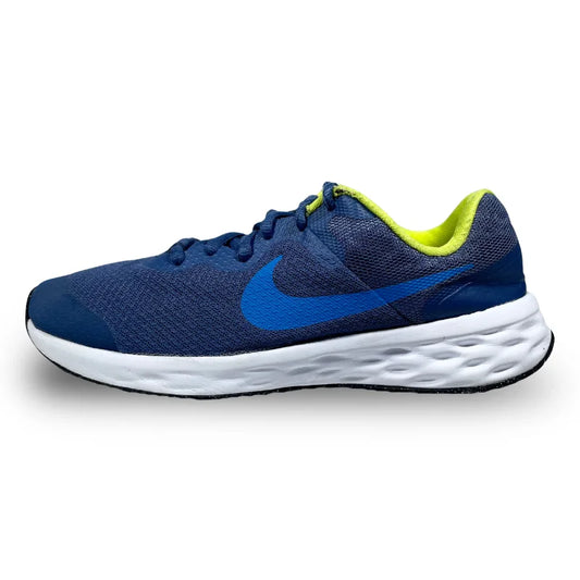 Nike Revolution 6