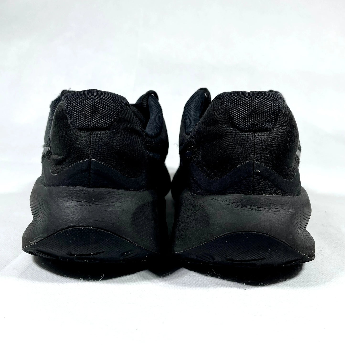 Nike Revolution 7