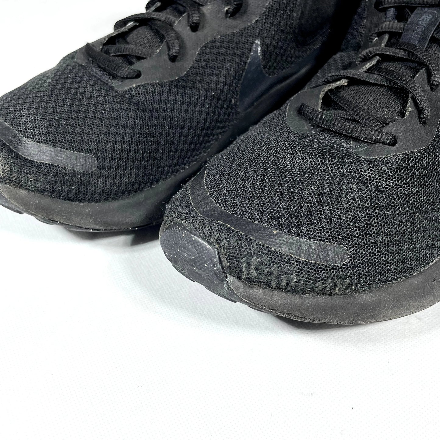 Nike Revolution 7