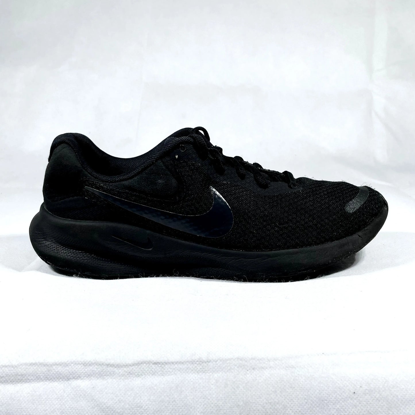 Nike Revolution 7