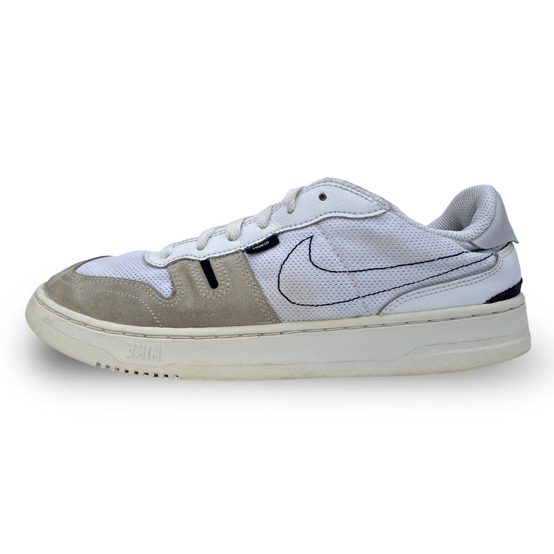 Nike Squash-Type
