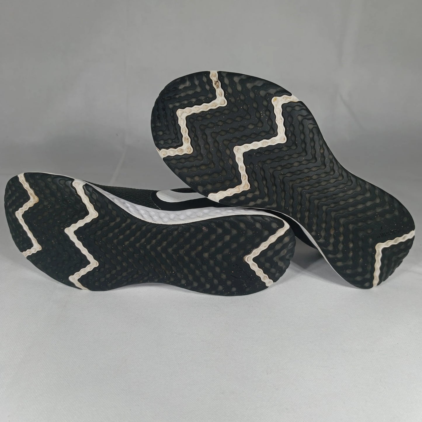 Nike Revolution 5