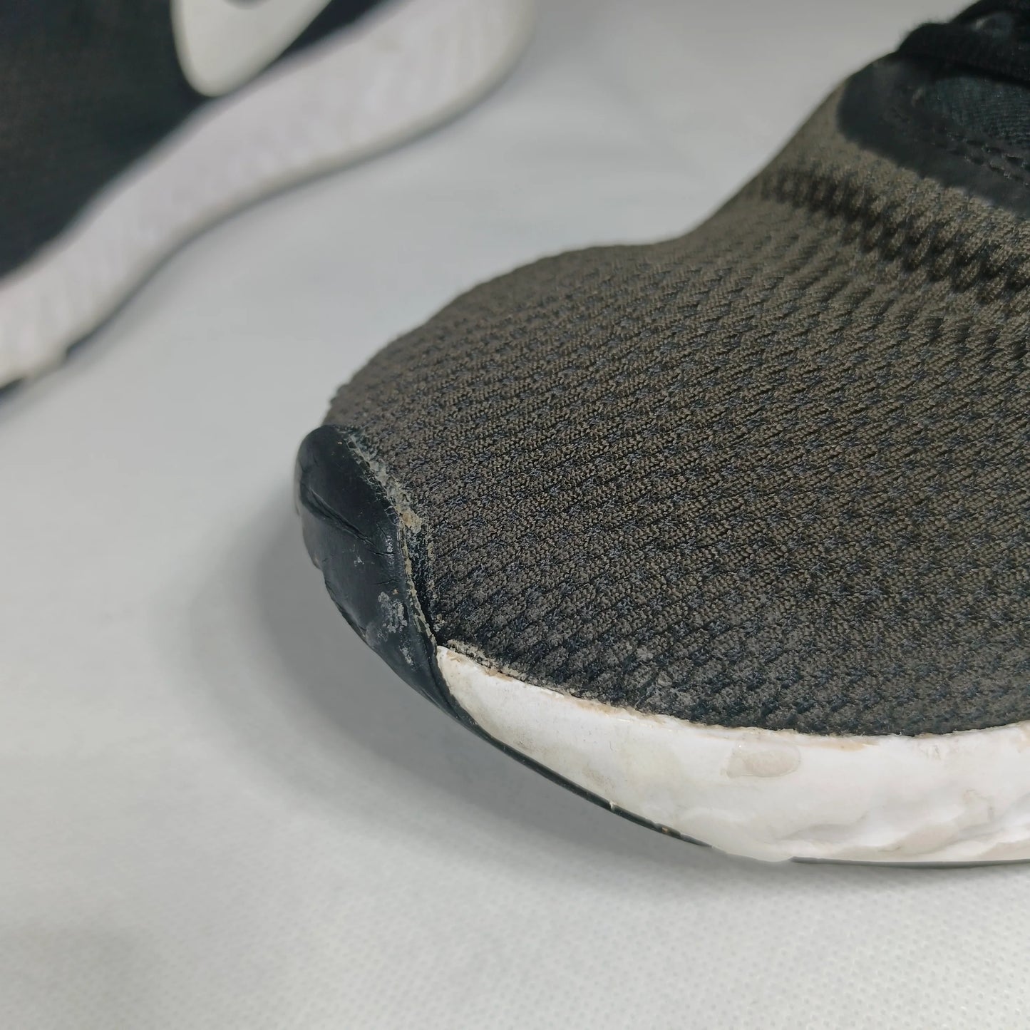 Nike Revolution 5