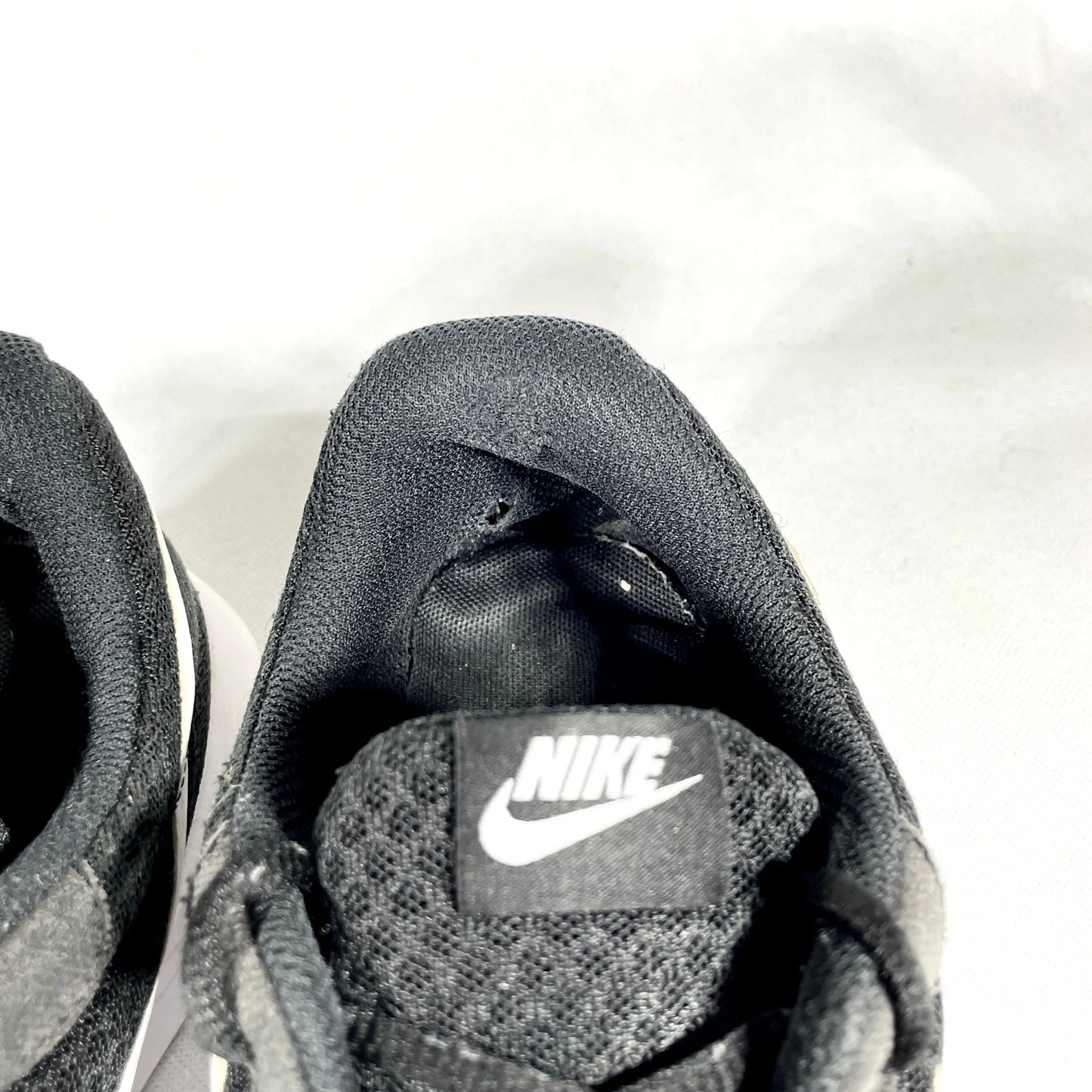 Nike Tanjun