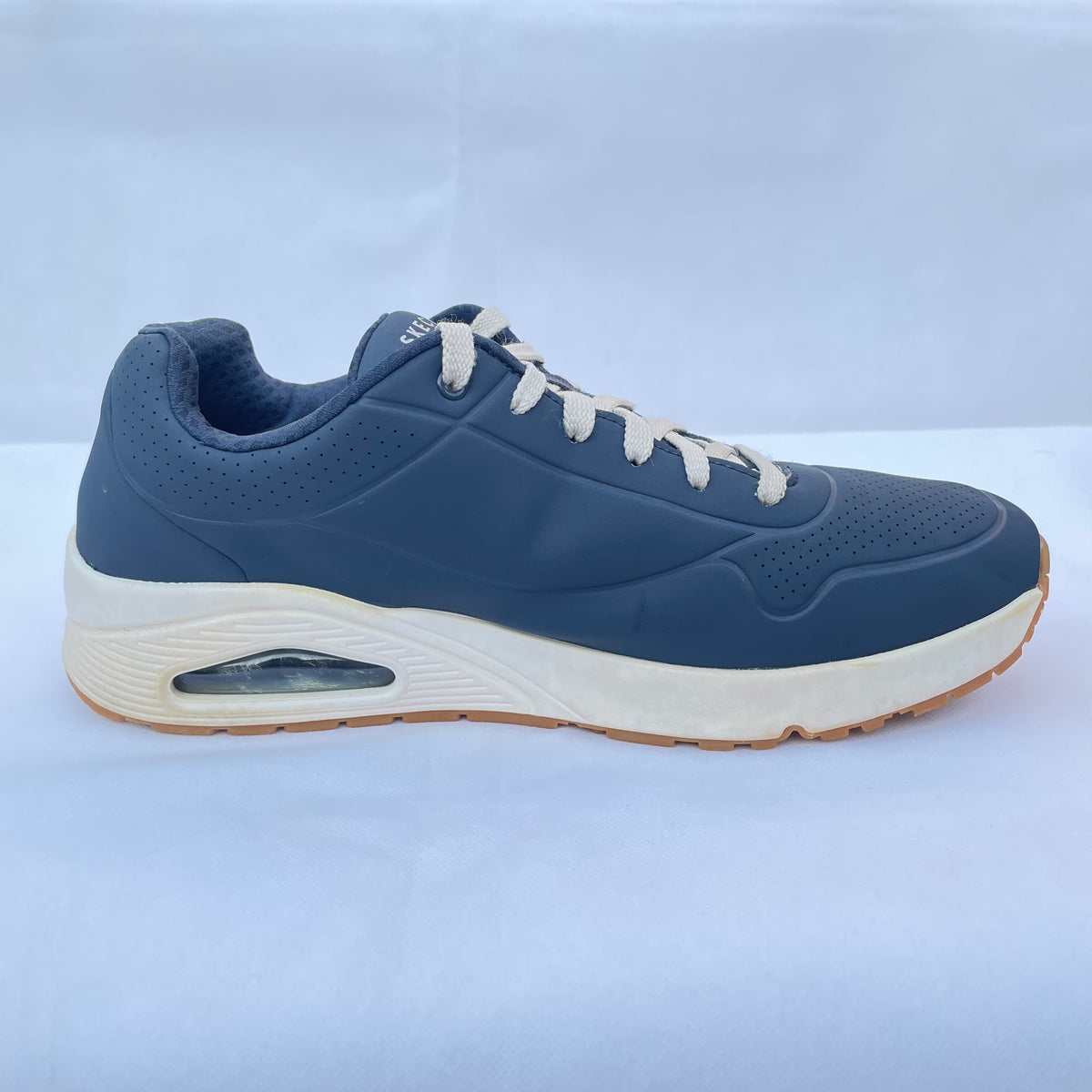 Sketchers Uno