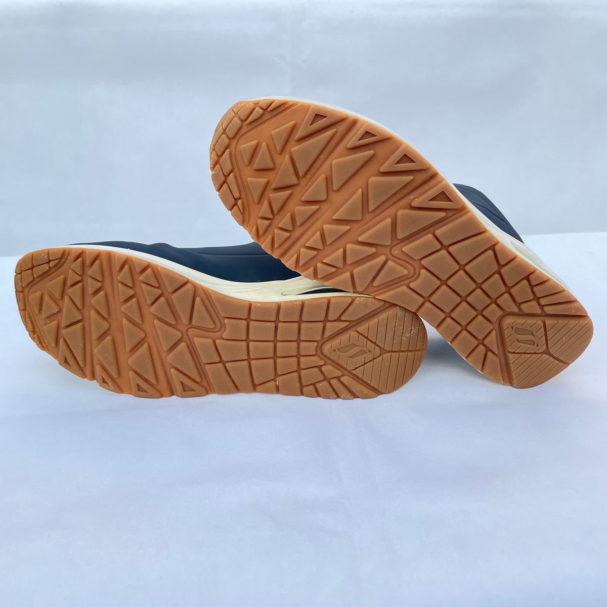 Sketchers Uno