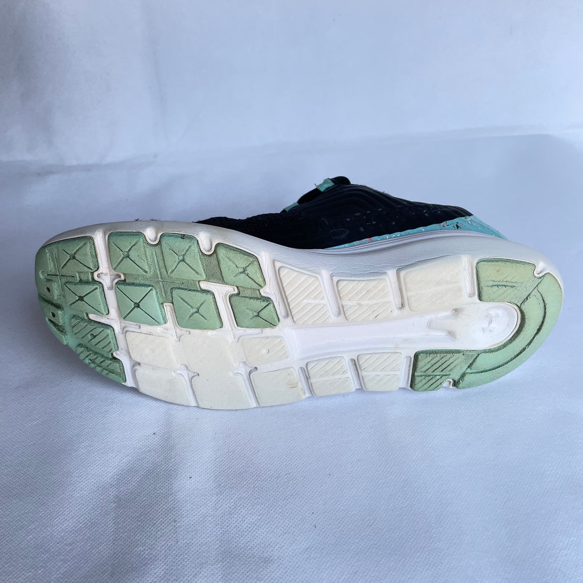 Under Armour Outhustle